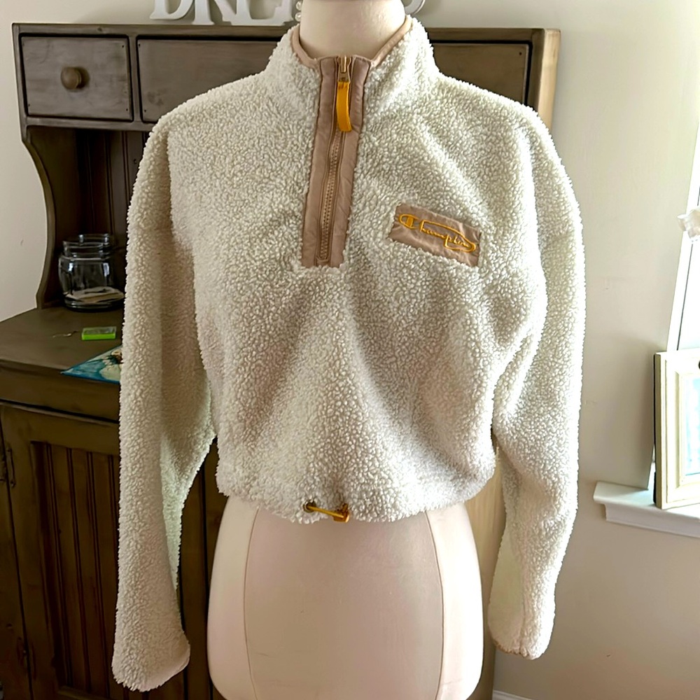 Champion cropped